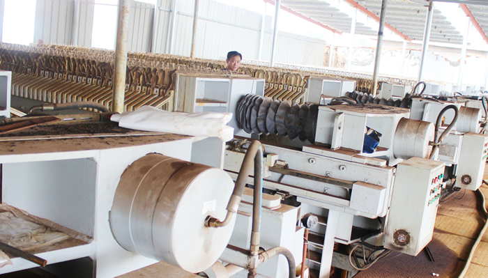 壓濾機(jī)使用現(xiàn)場(chǎng)